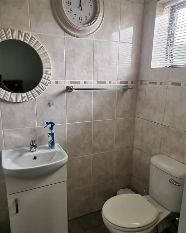 2 Bedroom Property for Sale in Stilbaai Wes Western Cape